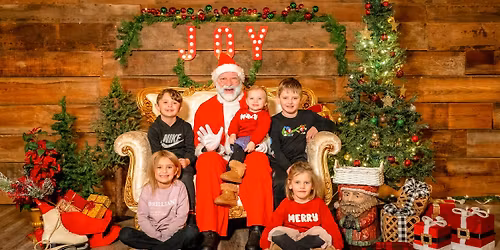 Photos with Santa at Post Commons!