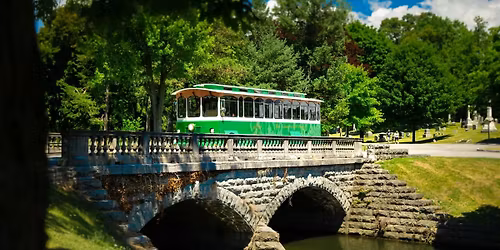Legends on the Lawn Trolley Tour