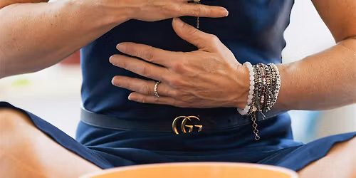 Mindfulness Mondays w\/ Sarah O'Brien Hammond @ Hula