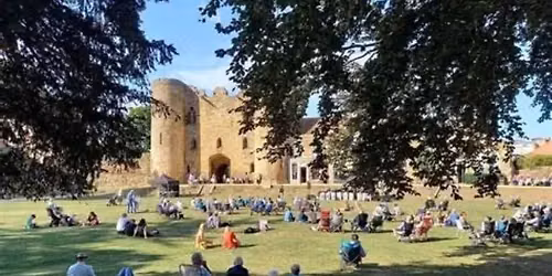 Tonbridge Castle Lawns