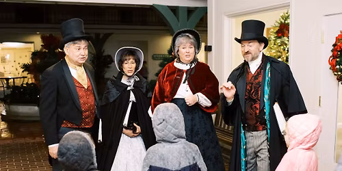 Reynolda Village Holiday Stroll