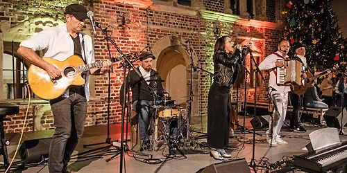 Boat People auf dem Adventsmarkt in GE-Buer