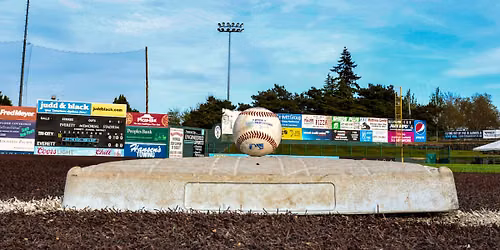 Eugene Emeralds vs. Spokane Indians