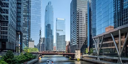 Windy City Wonders and Lakefront Views in Chicago Audio Tour