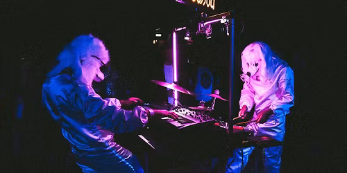 PONY UP presents DOGSHOW