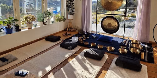 Sk\u00f6na GongS\u00f6ndagar vid havet