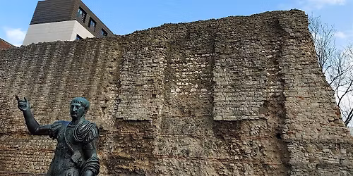 A walk along the Roman Wall of London