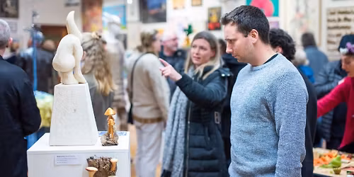 After Walter Hopps - Deinstall Party