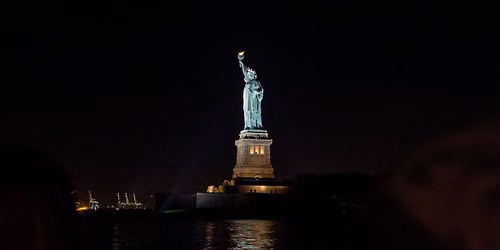 NYC Dinner, Dancing Cruise sailing from WFM Queens w\/ FREE PARKING