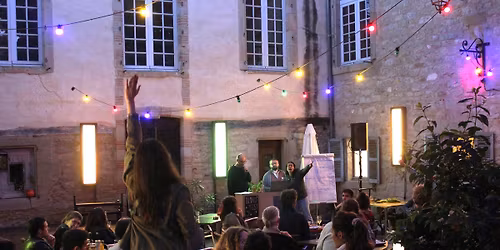 BlindTest du 1er mai \ud83d\udd7a au Caf\u00e9 Pl\u00f9m \/\/ sp\u00e9cial Saucisses \u2013 frites ! \ud83c\udf5f