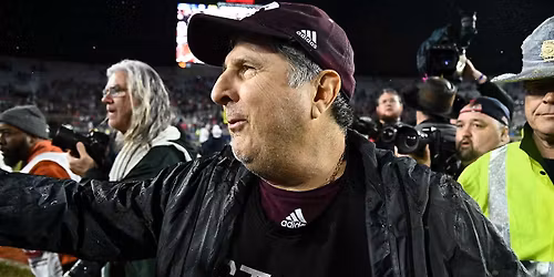 LSU Tigers at Mississippi State Bulldogs Baseball at Dudy Noble Field