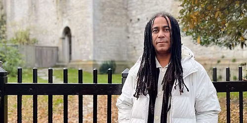 \u00d6gonblicksbilder fr\u00e5n krigets verklighet