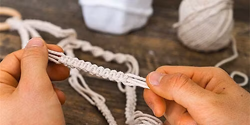 Workshop di Macram\u00e8 - Crea il tuo braccialetto intrecciato