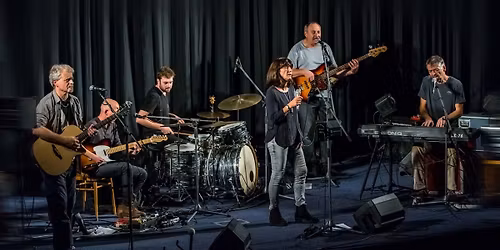 AG Flek - V\u00e1no\u010dn\u00ed koncert v Ka\u0161tanu