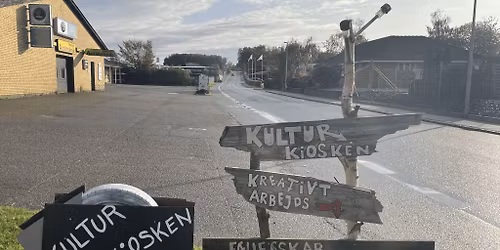 Udstilling-\u00e5benthus-musik-f\u00e6llesspisning-oglignende