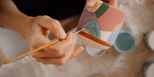 Lincoln, NE (East) - Paint a Pot