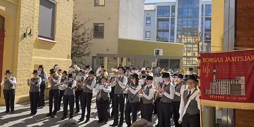 Sommerkonsert i Tatie-hagen p\u00e5 Grorud