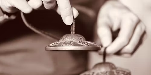 Silent Softness - en yin yoga klasse med fokus p\u00e5 RO