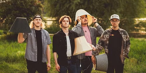 PULLSTRING w\/COMPANY DIMES & DISPLAY CASE