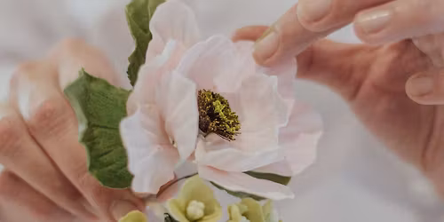 Modern Elegant Gum Paste Flowers (Part I) (ONSITE)