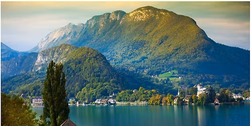 REFLET DU LAC D\u2019ANNECY - 6 JOURS\/ 5 NUITS