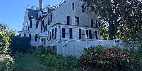 Self-Guided Smartphone Ghost Walking Tour in Salem