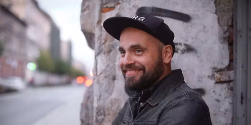 Przed\u015bwi\u0105teczny spacer z Marcinem + warsztaty