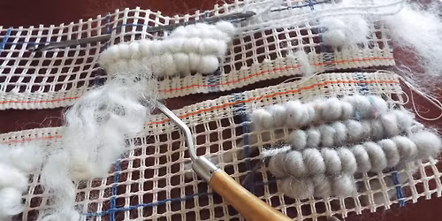 Rug Making Workshop - Heirloom Hooked Fleece Rug