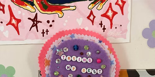 Make a prize ribbon\/rosette! (Ages 10+)