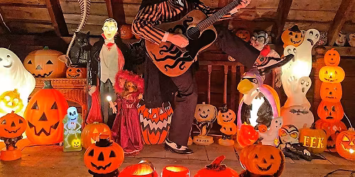 Halloween Night w\/ Doctor Gasp and the Eeks