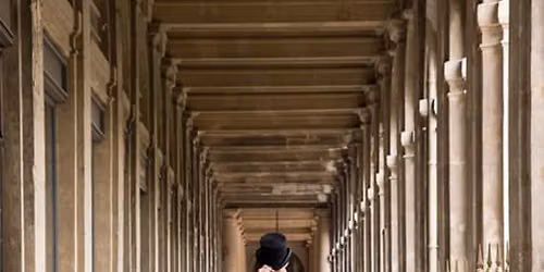Vivez une exp\u00e9rience inoubliable avec une enqu\u00eate grandeur nature anim\u00e9e par un com\u00e9dien, dans le quartier du Palais Royal !