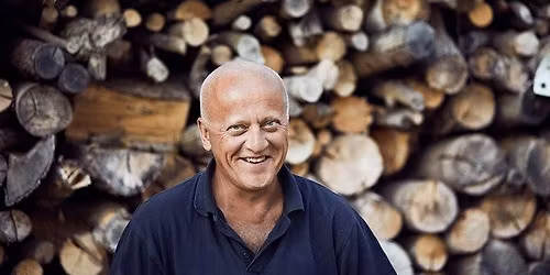 MUDr. Jan Hn\u00edzdil: Jak b\u00fdt zdrav\u00fd v nemocn\u00e9 spole\u010dnosti PRAHA DIVADLO NA MANIN\u00c1CH