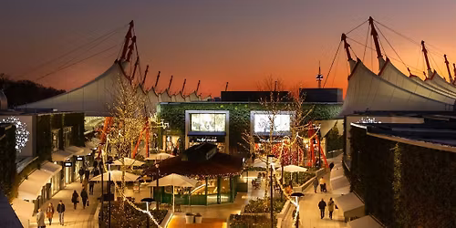 Ashford Designer Outlet's - Santa's Lodge