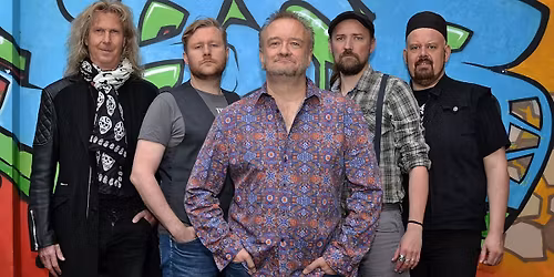 Halber Liter \u2013 Tanz in den Mai