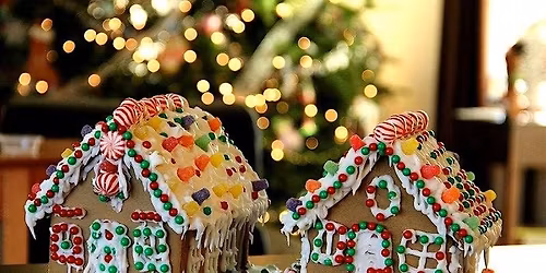Resort Holiday Activity: Gingerbread Decorating Competition