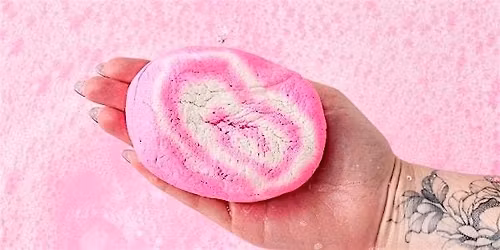 Lush Stirling - Snow Fairy Bubble Bar Making