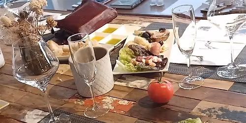 Tasting  Event with Food, Wine and the Best California Olive Oil