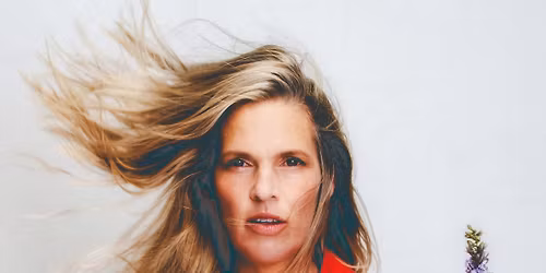 Sue The Night in Paradiso