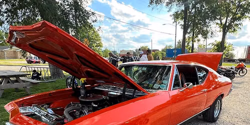 Ice cream cruise in