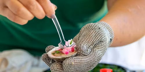 Oyster Shucking and Tasting Class