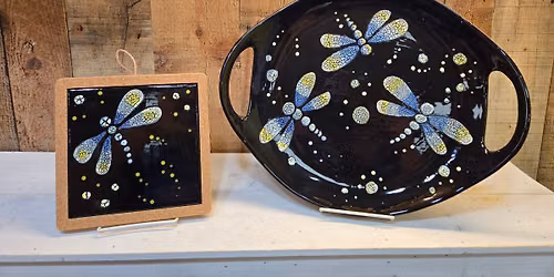 Dragonfly serving tray or trivet