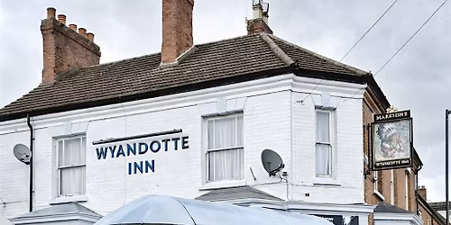 Dog Wash Trailer at the Wyandotte Inn, Kenilworth