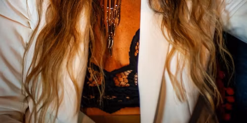 Elysian Gardens Presents: Erin Mitchell Band