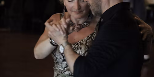 S\u00f8ndagsmilonga p\u00e5 Spor 5