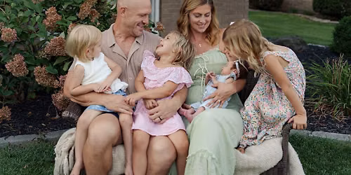 Benefit Dinner for Kari Hafner
