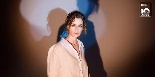 \u00c0 PRIMEIRA VISTA, com Margarida Vila-Nova