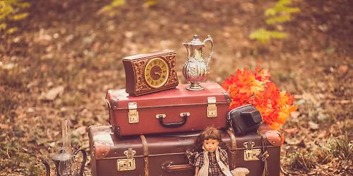 ANTIQUE SHOW AT PLAZA POINTE-CLAIRE