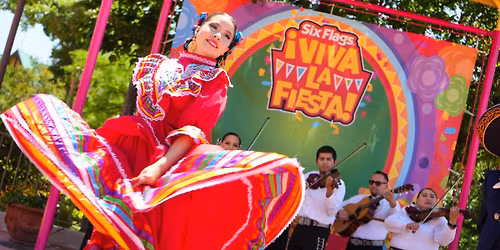 \u00a1Viva La Fiesta! at Six Flags Fiesta Texas
