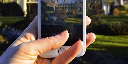 Smartphone Photography Workshop with Eva Kalpadaki | BRIGHTON