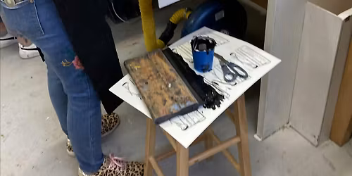 One Day Class: An Intro to Screenprinting Class with Naomi Arbuthnot